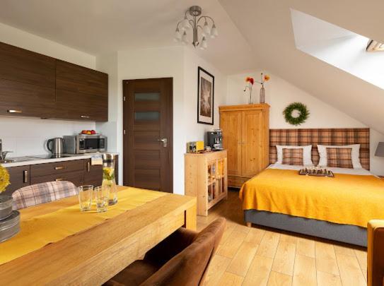 Apartamenty U Harrego I Przy Stawie Spa Z Klimatyzacja, Balia, Sauna, Ogrodem I Parkingiem Кудова-Здрой Екстериор снимка