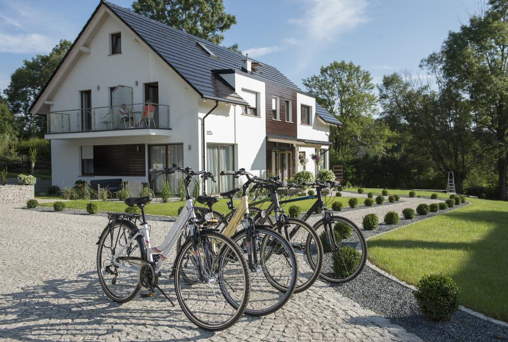 Apartamenty U Harrego I Przy Stawie Spa Z Klimatyzacja, Balia, Sauna, Ogrodem I Parkingiem Кудова-Здрой Екстериор снимка